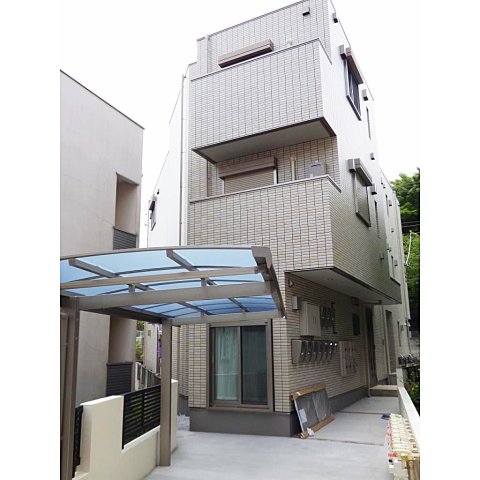 建物外観　【南西向きの明るいお部屋！】お問い合わせはお早めに♪