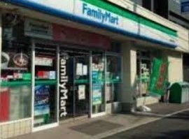 コンビニ　ファミリーマート新宿矢来町店（コンビニ）まで320m