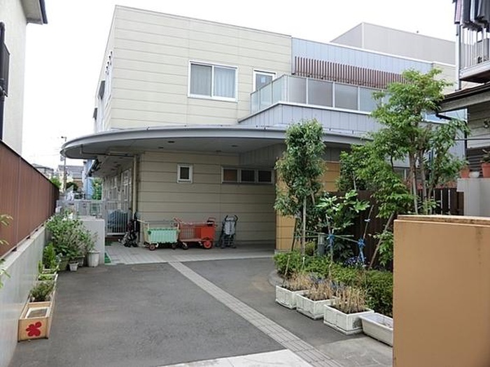 幼稚園・保育園　よつば保育園（幼稚園・保育園）まで144m