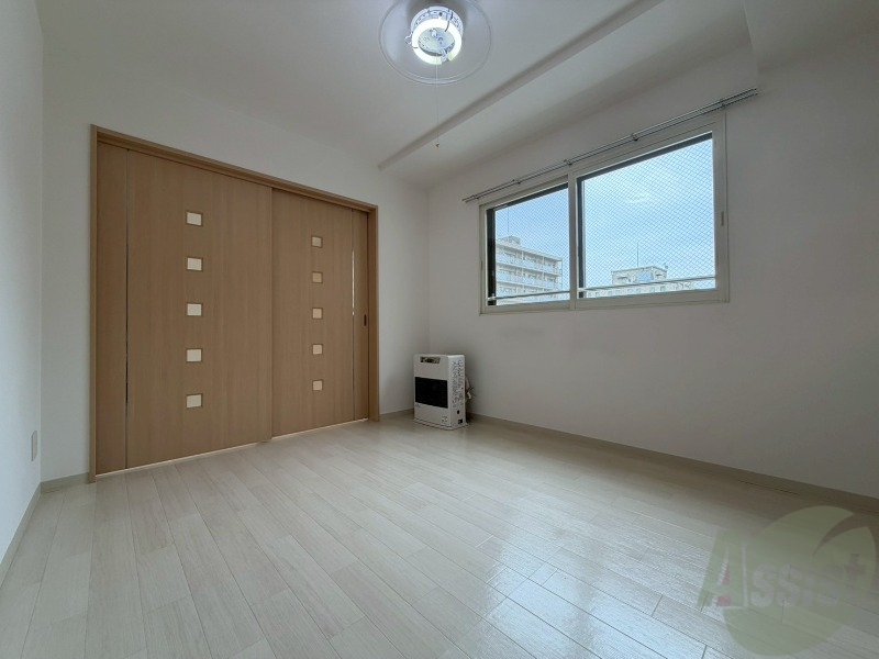 居室・リビング　広くてキレイなお部屋が広がっていて、充実した生活が送れそう。