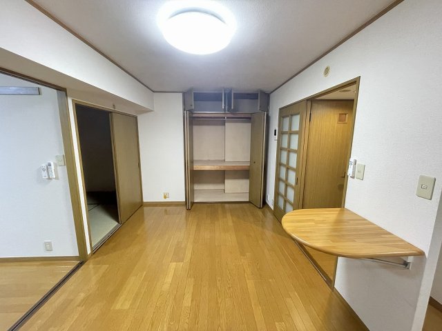 居室・リビング　別のお部屋の写真です。
