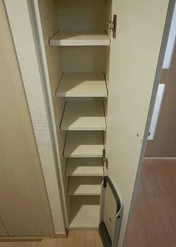 収納　同間取り反転タイプです
