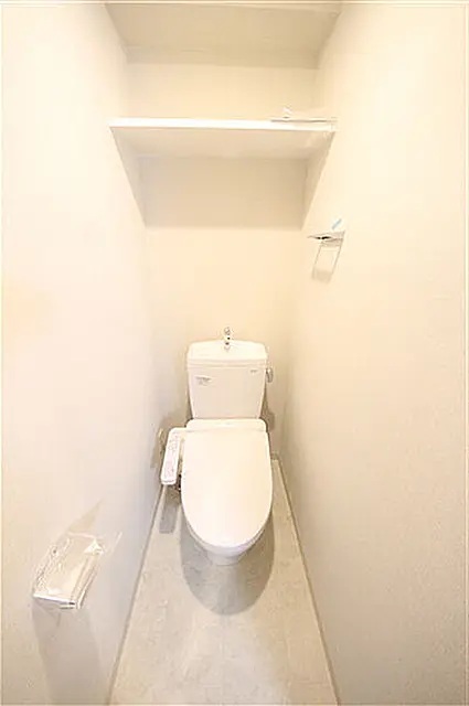 トイレ　ウォシュレット付きです