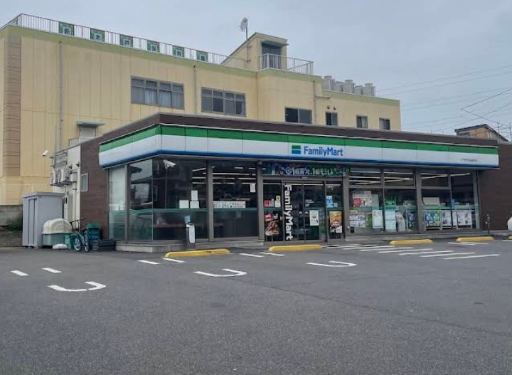 コンビニ　ファミリーマート 八千代大和田新田店（コンビニ）まで459m