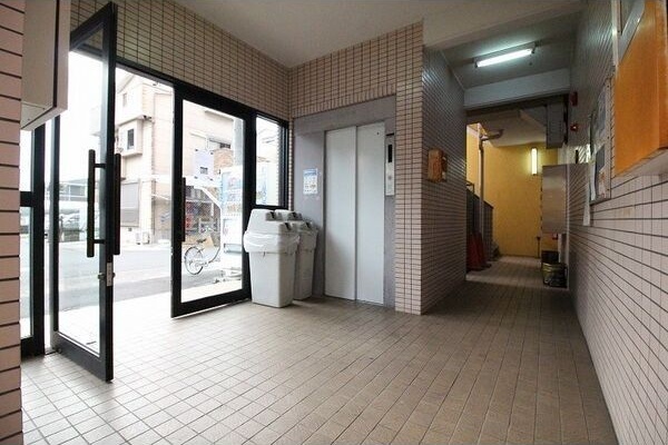 エントランス　★☆他社掲載も内見や契約可能！相見積もり大歓迎☆★