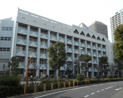 中学校　中央区立佃中学校（中学校）まで566m