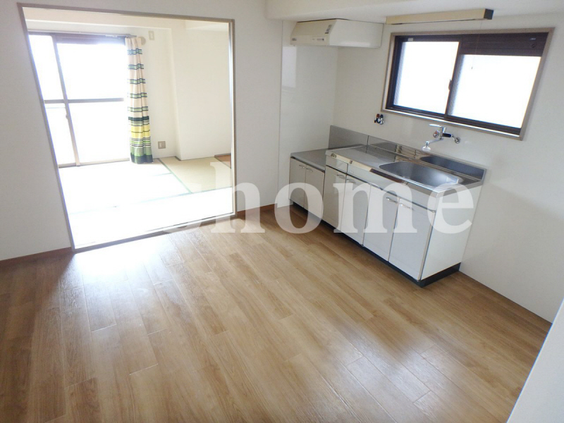居室・リビング　きれいなお部屋です☆