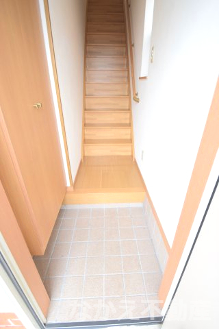玄関　落ち着いた玄関です