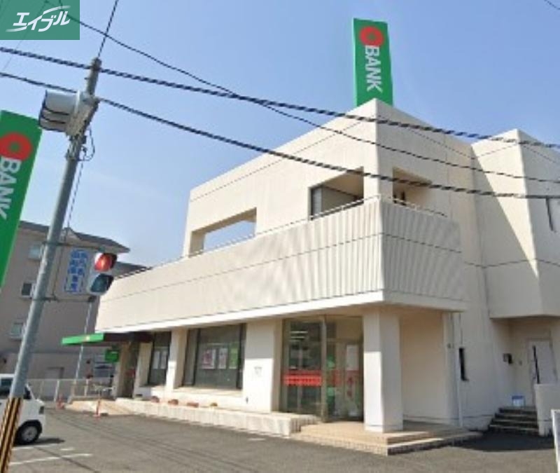 銀行　トマト銀行津高支店（銀行）まで401m