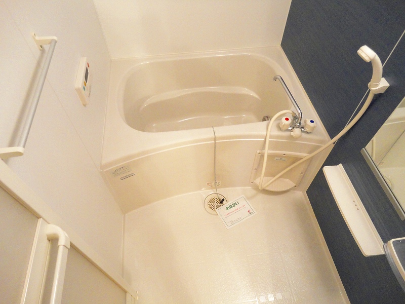 バス・シャワールーム　※写真は同タイプ別部屋のもの
