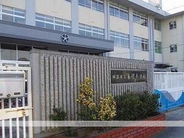 小学校　糸引小学校（小学校）まで650m