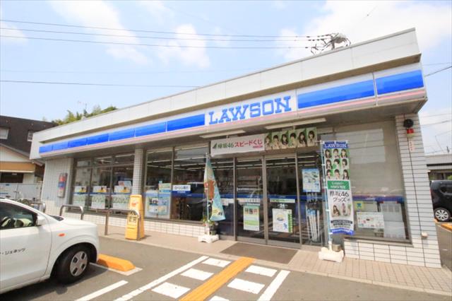 コンビニ　ローソン高知高須本町店（コンビニ）まで329m