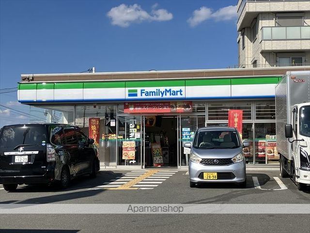 コンビニ　ファミリーマート町田鶴間店（コンビニ）まで471m