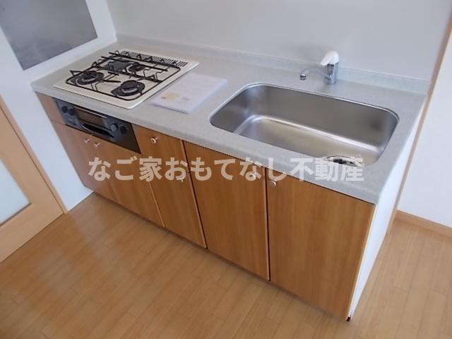 キッチン　※写真は別号室