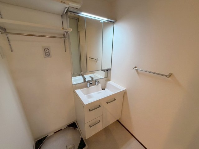 洗面設備　同仕様写真