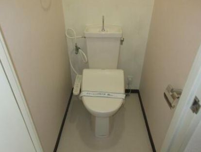 トイレ　トイレもきれいです