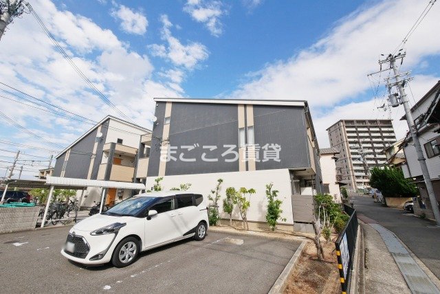 フジパレス津久野III番館の外観写真