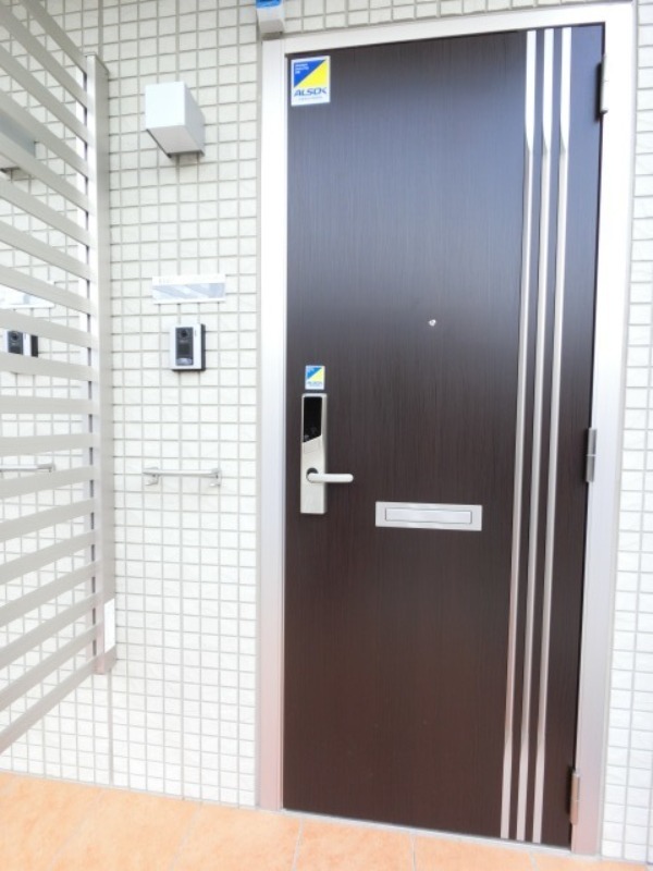 玄関　図面と現状に相違がある場合には現状を優先