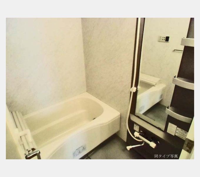 バス・シャワールーム　※写真は同タイプの別のお部屋です