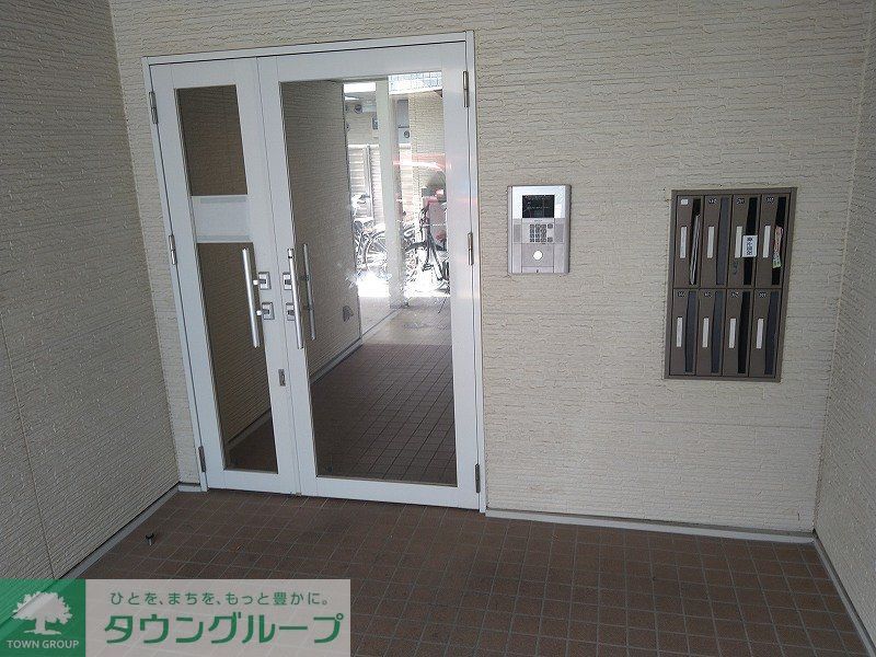 ロビー　オートロックゲート