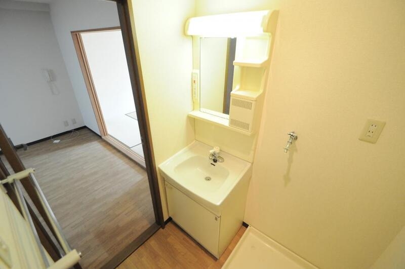 洗面設備　あなたの一日はこのオシャレな空間からはじまります。
