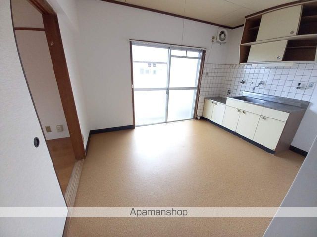 船塚ハイツの内装写真