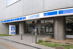 コンビニ　ローソン 高輪三丁目店（コンビニ）まで303m