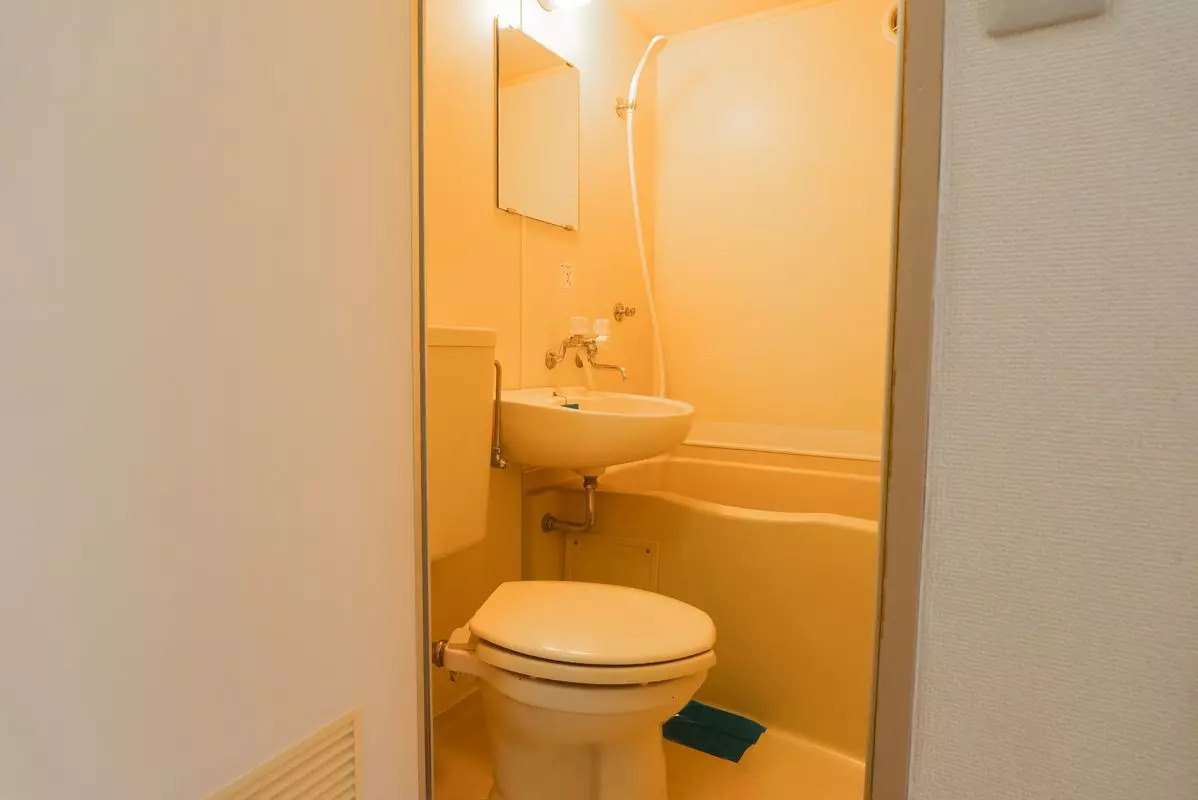 バス・シャワールーム　ゆったりとした空間のトイレです
