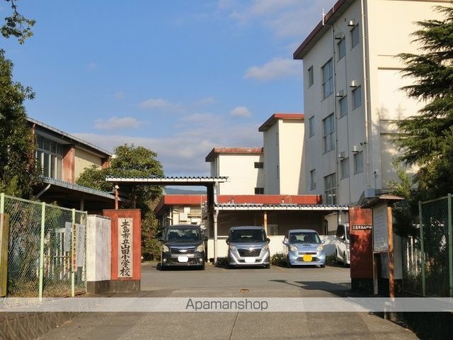 小学校　山田小学校（小学校）まで461m