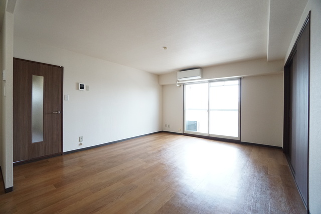 グリーンコーポ朝霞台第一408の居間写真