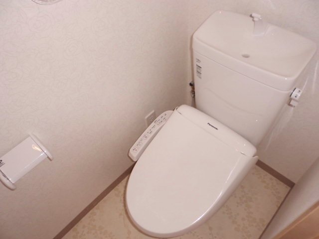 トイレ　【別室参考写真】洗浄暖房便座