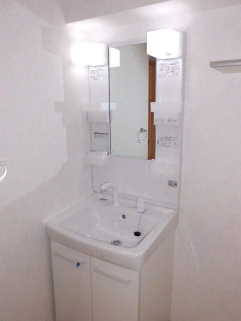 洗面設備　【別室参考写真】洗髪洗面化粧台