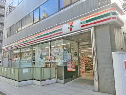 コンビニ　セブンイレブン港区芝5丁目北店（コンビニ）まで112m