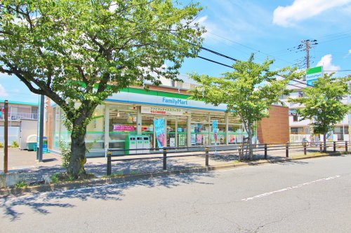 コンビニ　ファミリーマート 浦安富士見一丁目店（コンビニ）まで333m