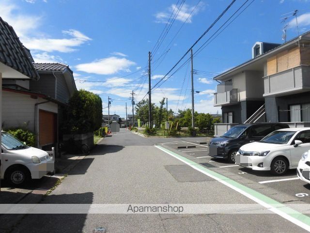 その他　前面道路（その他）まで0m