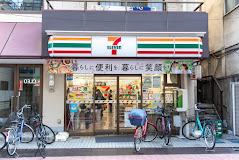 コンビニ　セブンイレブン足立千住1丁目店（コンビニ）まで206m