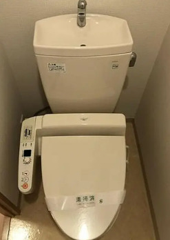 トイレ　別タイプ部屋　参考写真です
