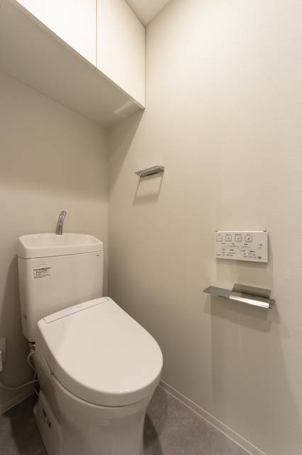 トイレ　※写真は同タイプ住戸です。