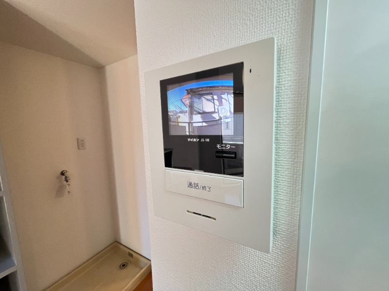 セキュリティ　モニター付きインターホン