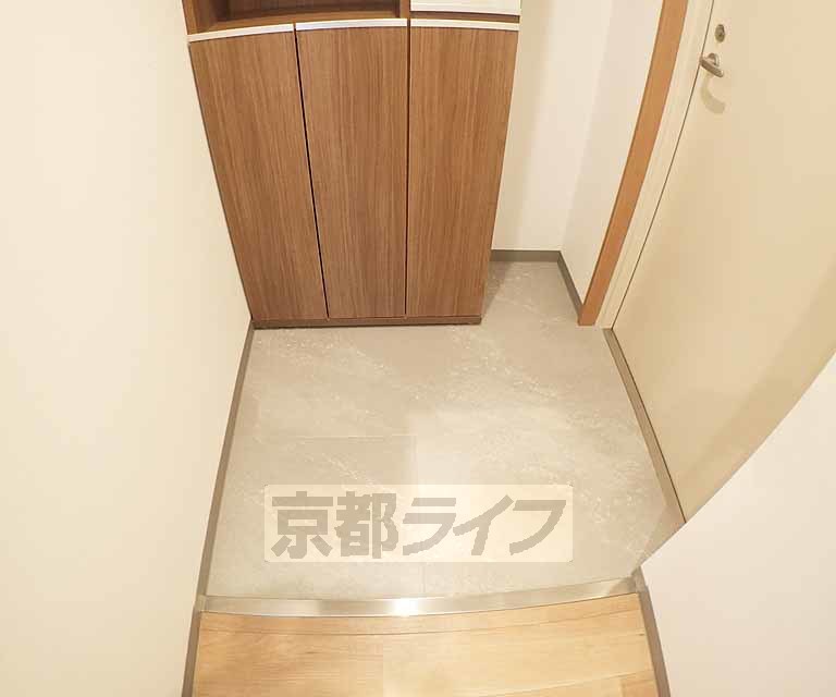 玄関　すっきりとした玄関です。
