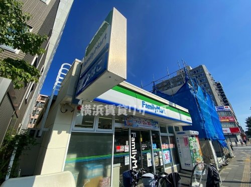 コンビニ　ファミリーマート鶴見中央四丁目店（コンビニ）まで531m