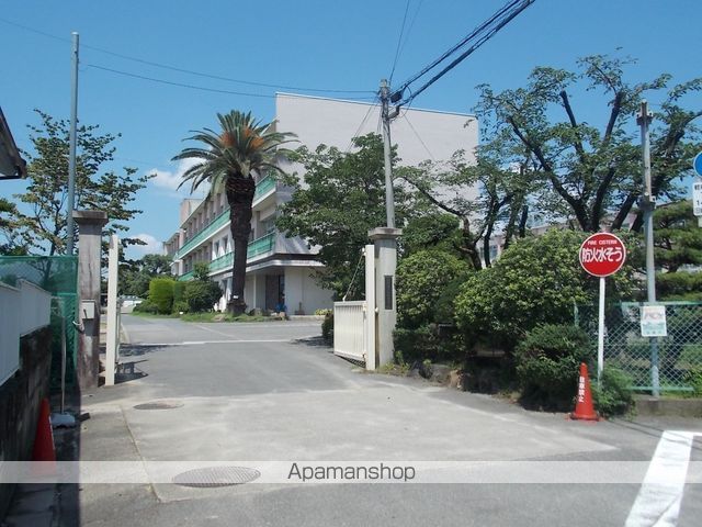 小学校　岩倉北小学校（小学校）まで306m