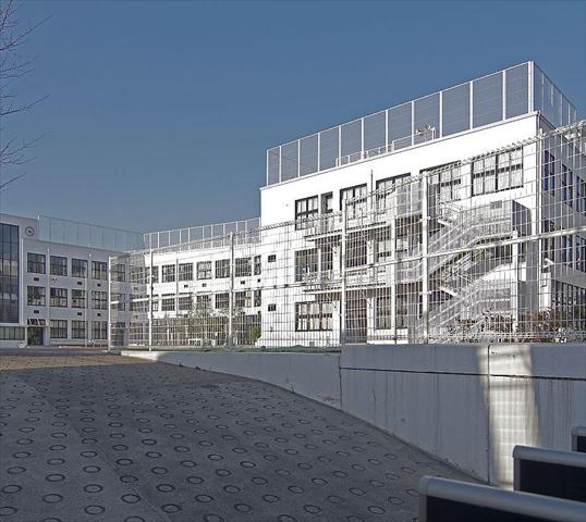 小学校　港区立高輪台小学校（小学校）まで396m