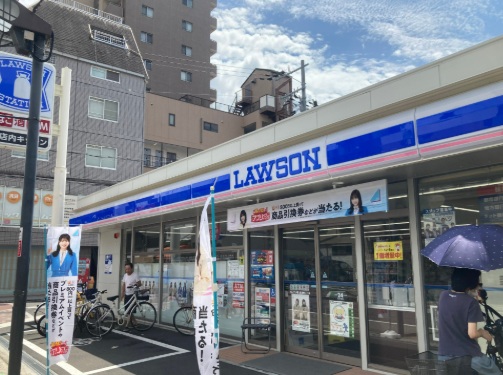 コンビニ　ローソン 堺北長尾町二丁店（コンビニ）まで747m