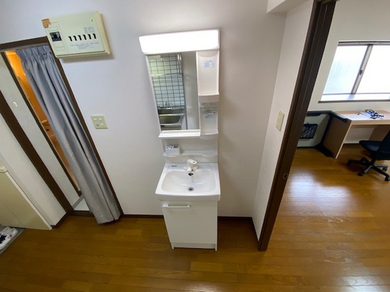 洗面設備　※別部屋の写真です