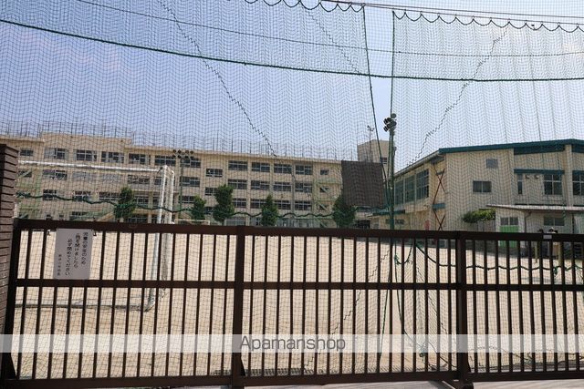 小学校　新井小学校（小学校）まで1007m