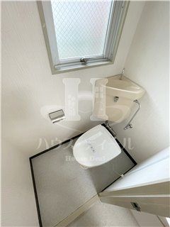 トイレ　別号室参考写真です