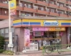コンビニ　ミニストップ北区赤羽南2丁目店（コンビニ）まで180m