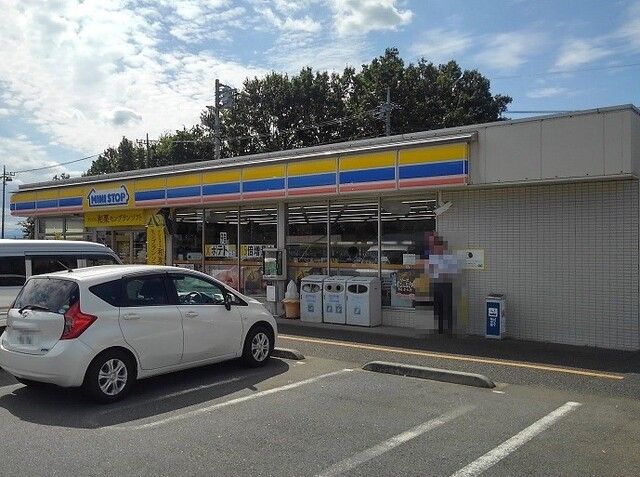 コンビニ　ミニストップ東松山上野本店（コンビニ）まで420m