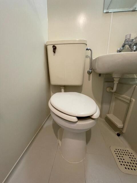 東京メトロ副都心線 小竹向原駅 徒歩15分 2階建 築36年のトイレ写真